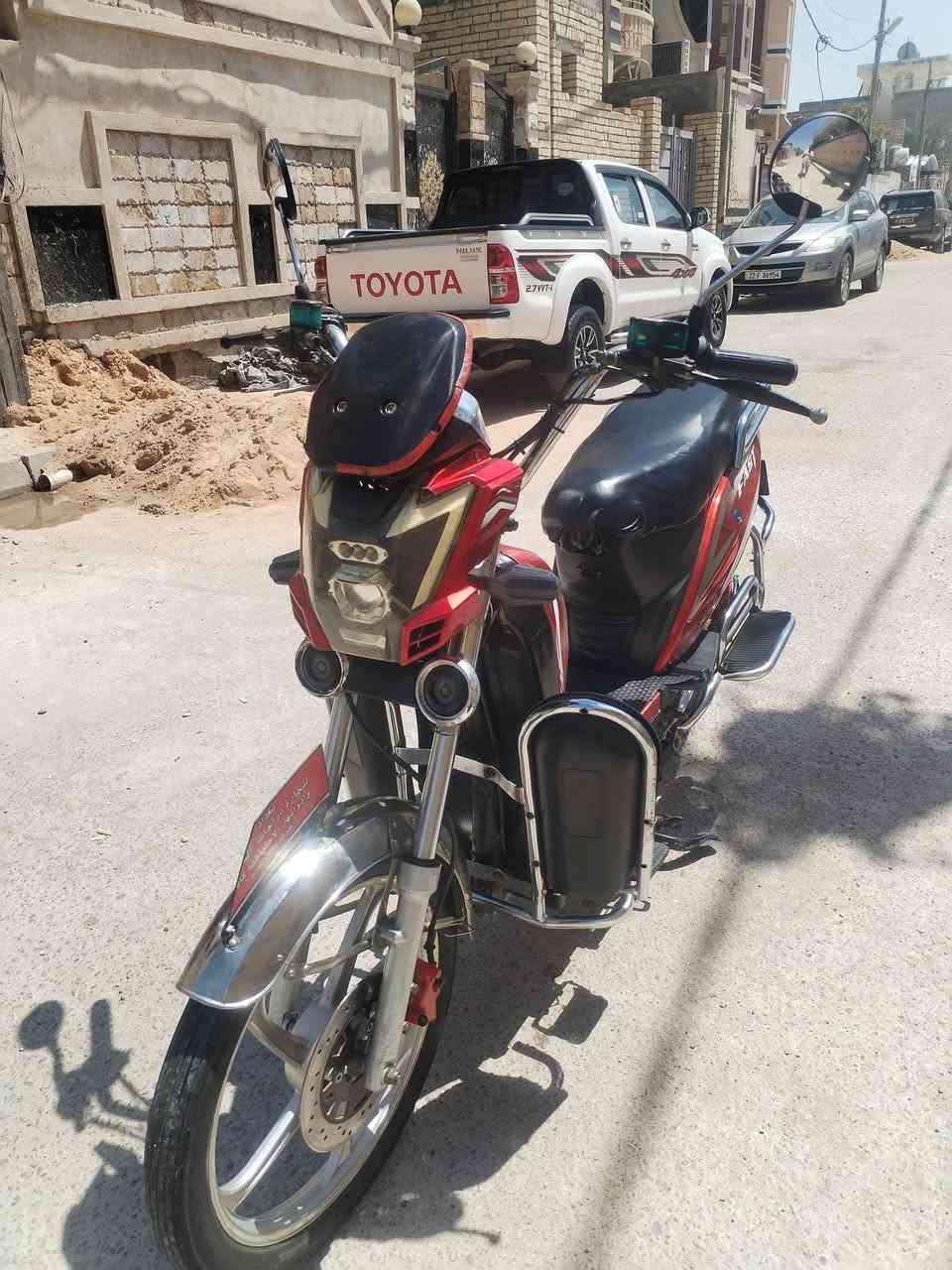 دراجة للبيع موديل 24بطاريات عل الفحص كهربايات شقالة دراجة نضيفة مابيهة كل نقص سعر  380وبي مجال ***********
