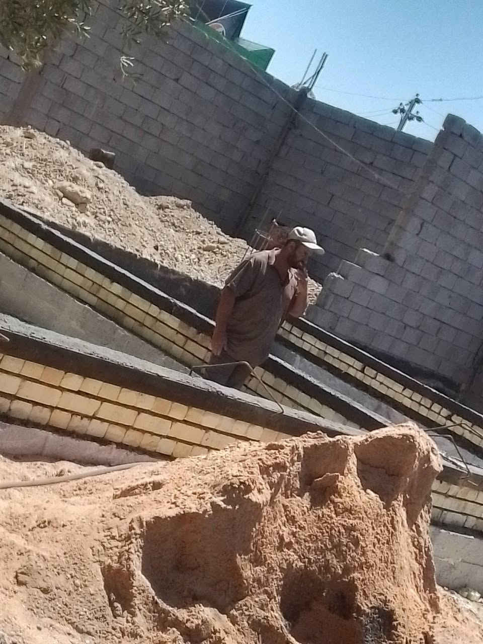 السلام عليكم نعمل على بناء البيوت وغيرها للاتصال على الرقم او مراسلة الصفحة الرئيسية ***********
