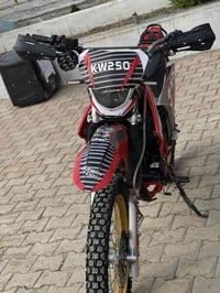 ٢٠٠سي سي • موديل ٢٠٢٤ • مكينه نضيفه