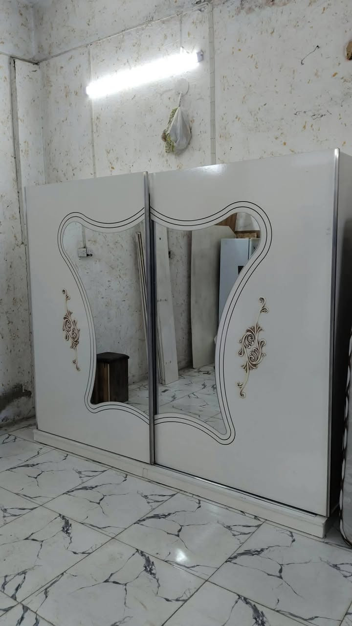 غرفة تركي 7 قطع
نظافة 90%
سعرها 475 قفل
التوصيل والشد داخل بغداد مجاناً
يوجد توصيل محافظات بكروة
للحجز والاستفسار خاص او واتساب
***********
