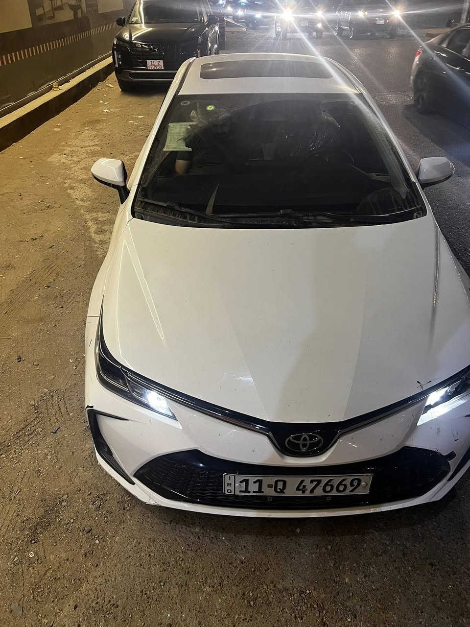 كورلا هايبرد 2024 ماشيه 14 الف km بيها حادث جاملغ ايمن وأيسر بارد بسيط جدا ورصعه بل بنيد و3 رصعات بل تكمه جهه عكس السايق السعر 137 وبيها مجال العنوان مدينه الصدر 
***********
