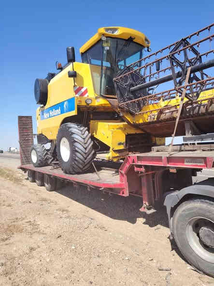 للبيع حاصده هيدرو ٢٠١٣ نظيفه  جدا ٥٠ ٥٠ فول مواصفات مشتغله ٣٠٠٠ او اقل مكفوله
***********  مكان ديالى
