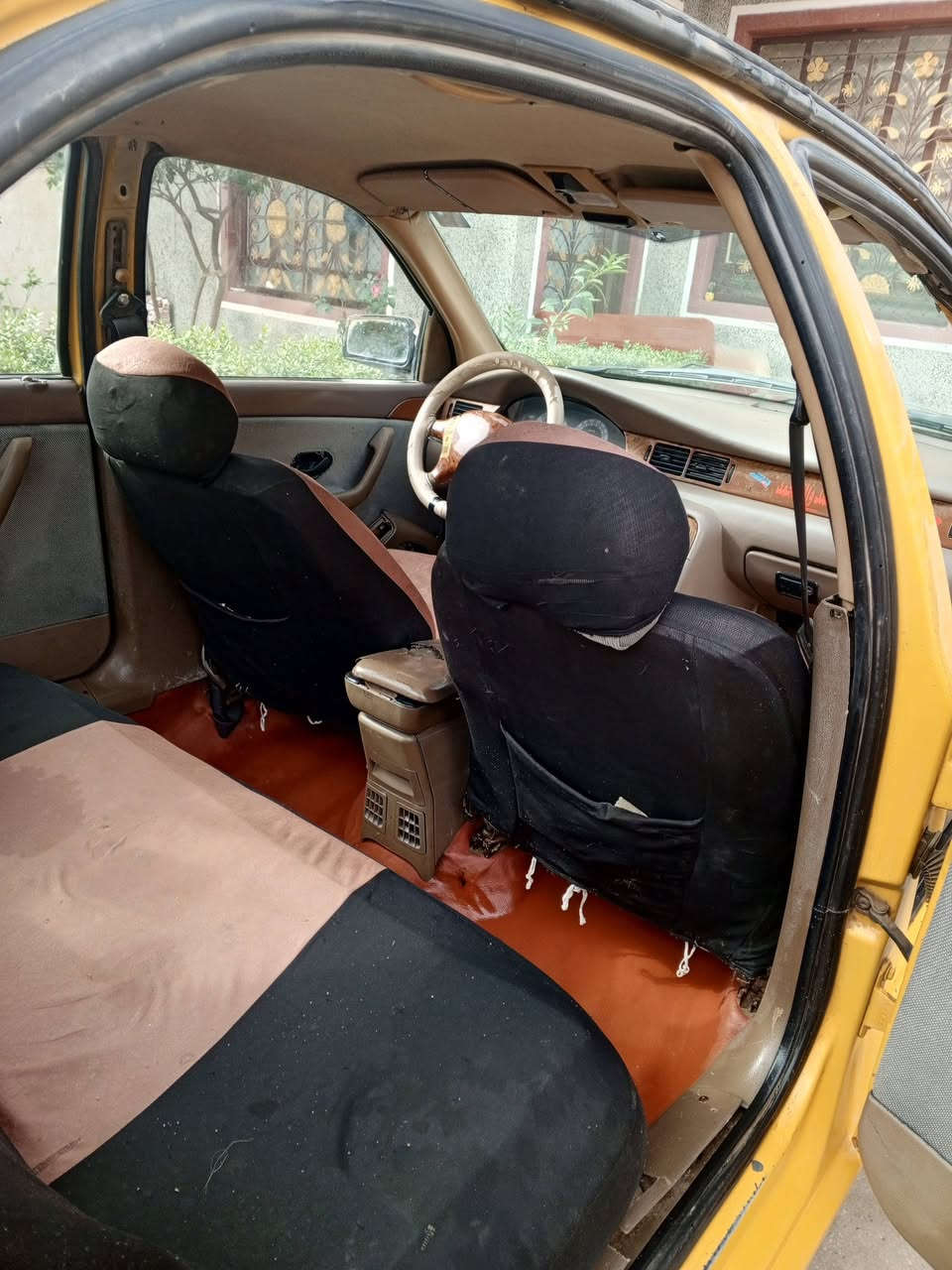 السلام عليكم سمند نا موديل 2011 مصفرة هيئة وغرامات سنوية ل٢٨ رقم بغداد  انگليزي  سيارة  السعر٢٤ورقة العنوان حله المركز
***********
