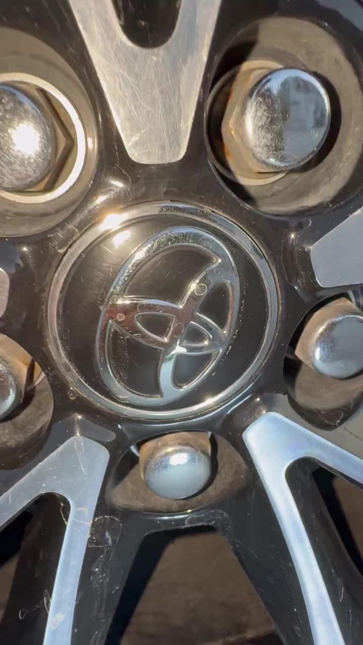 سلام عليكم عندي تكسي مو ديل 2015 مطلوب كمارك اضباره موجودة جاملغ امبدل عل بلاد مال سكن مال كدام رقم كركوك دفتر بنزين موجود رقم كركوك اي مشكلا مابيها مكاني كوكوك  وهاذا رقمي *********** واتساب او على كورك اتصل
