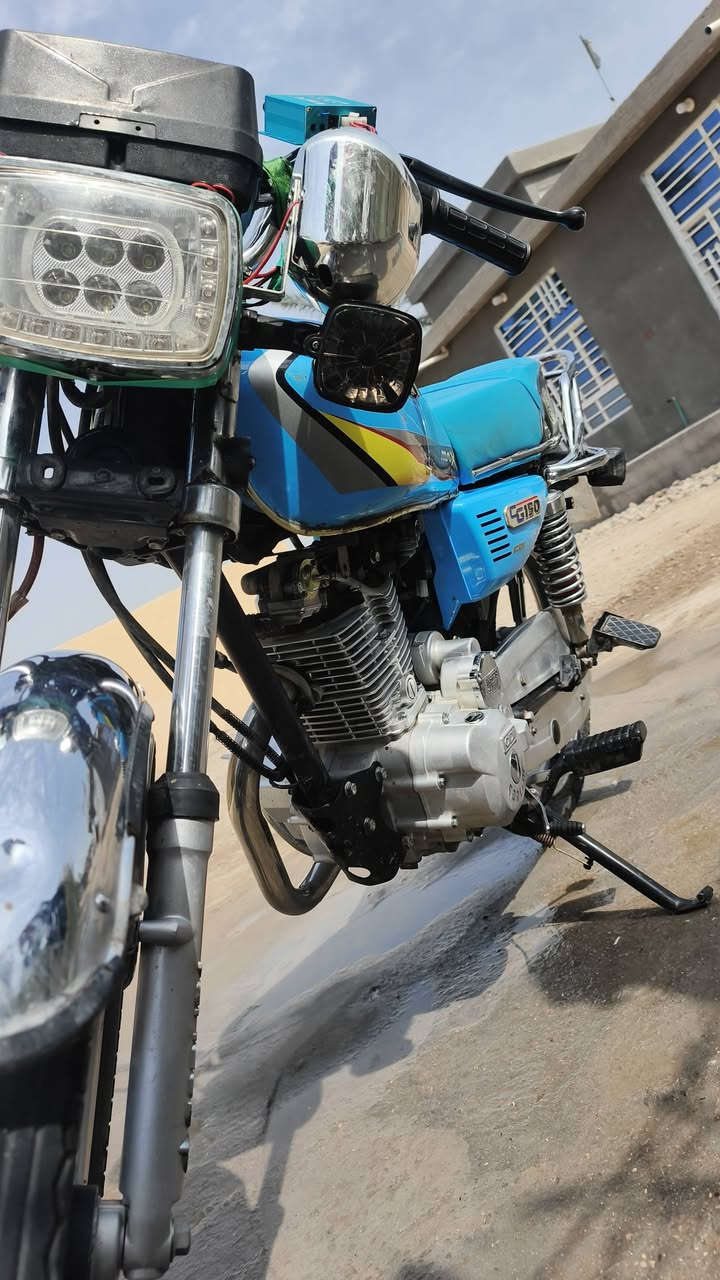 سلام عليكم دراجه للبيع سعر 600وبيه مجال جبله /العكير ال تفاصيل هاذا رقم  ‏***********
