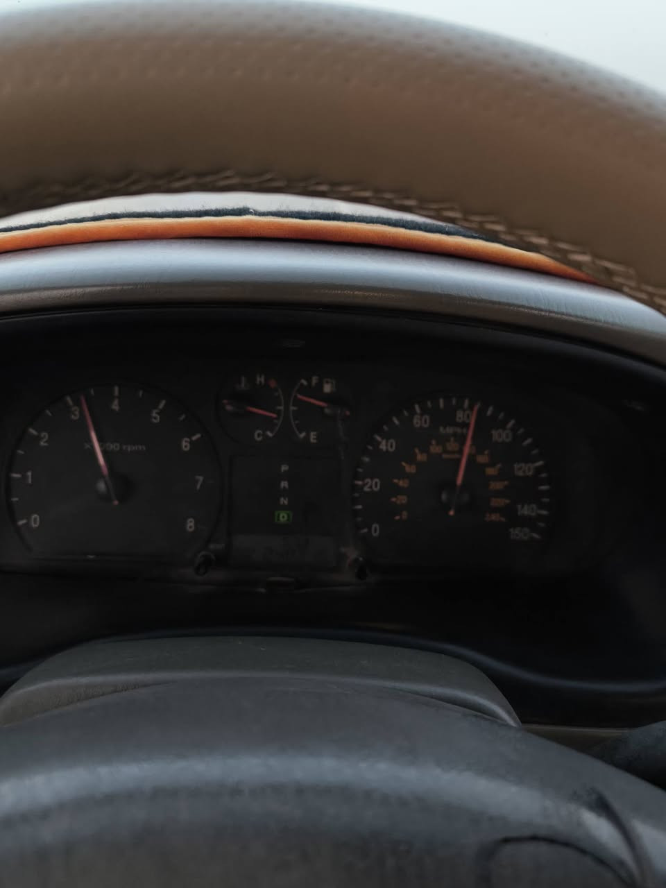 السلام عليكم ورحمه الله وبركاته سياره وارد امريكي موديل 2005 ومسجله عندي 2003 سياره نظيفه متعوب عليها مال جناي شرط الشلعه گير محرگ كفاله صبغ حزام  بيه طخه جهة اليمنى فقط كد نص شبر خلفي سياره مال جناي ماشيه 248الف حقيقي باسمي رقم بغداد  مكانها بلكوت سعرها 65
الاتصال ***********
 شرط كله اصلي حتى مسجلها الاصلي ظامه وحتى البطاين مال شركه موجوده ظامهن  خاص ماكوو فقط اتصال هاتفي 4سلندر مكينه 2400 ترايك بصره موصل ☝️حاليا نقص فقط التبريد كمريسر وكف فقط
