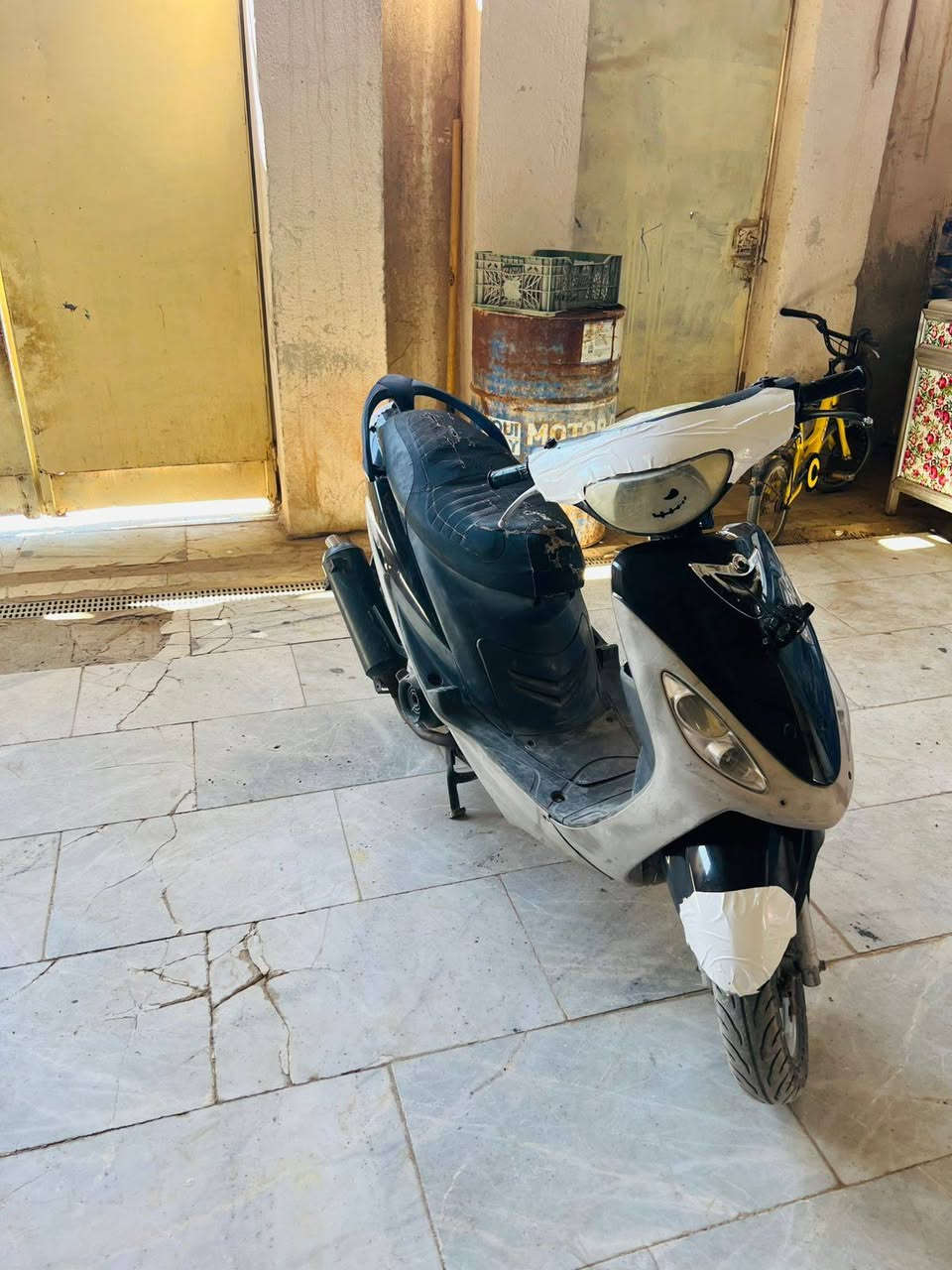 السلام عليكم جميعن ماكس قجمه للبيع مكينه49, مفتوحه شلعه ومعدل حلوه كلشي شغال ماعده السلف اشاير سكن لايت عالي ناصي هورن بيهه بدايه خيط تبخير مايبين بل مشي السعر خاص مكاني الكرنه هور السعد رقمي***********
