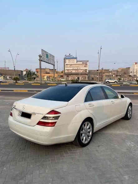 السلام علیکم
للبيع بدون مراوس 
مرسيدس بنز S350 موديل 2008
لون صدفي
وارد خليجي مال وكالة 
باب طويل 
مواصفات فول لمتد 1/1
محرك 6 سلندر 3500cc
ماشيه 170 الف كيلو 
السيارة كلش جديدة وجاهزة
رقم دولي الجديد بغداد تحويل ثاني يوم 
مشروع وطني سنوية 28 الجديد
السعر 190 وبيها مجال يراسل الشراء 
مكان سيارة البصرة
قرب حي المهندسين 
الاستفسار الاتصال
***********
*********** البصرة
