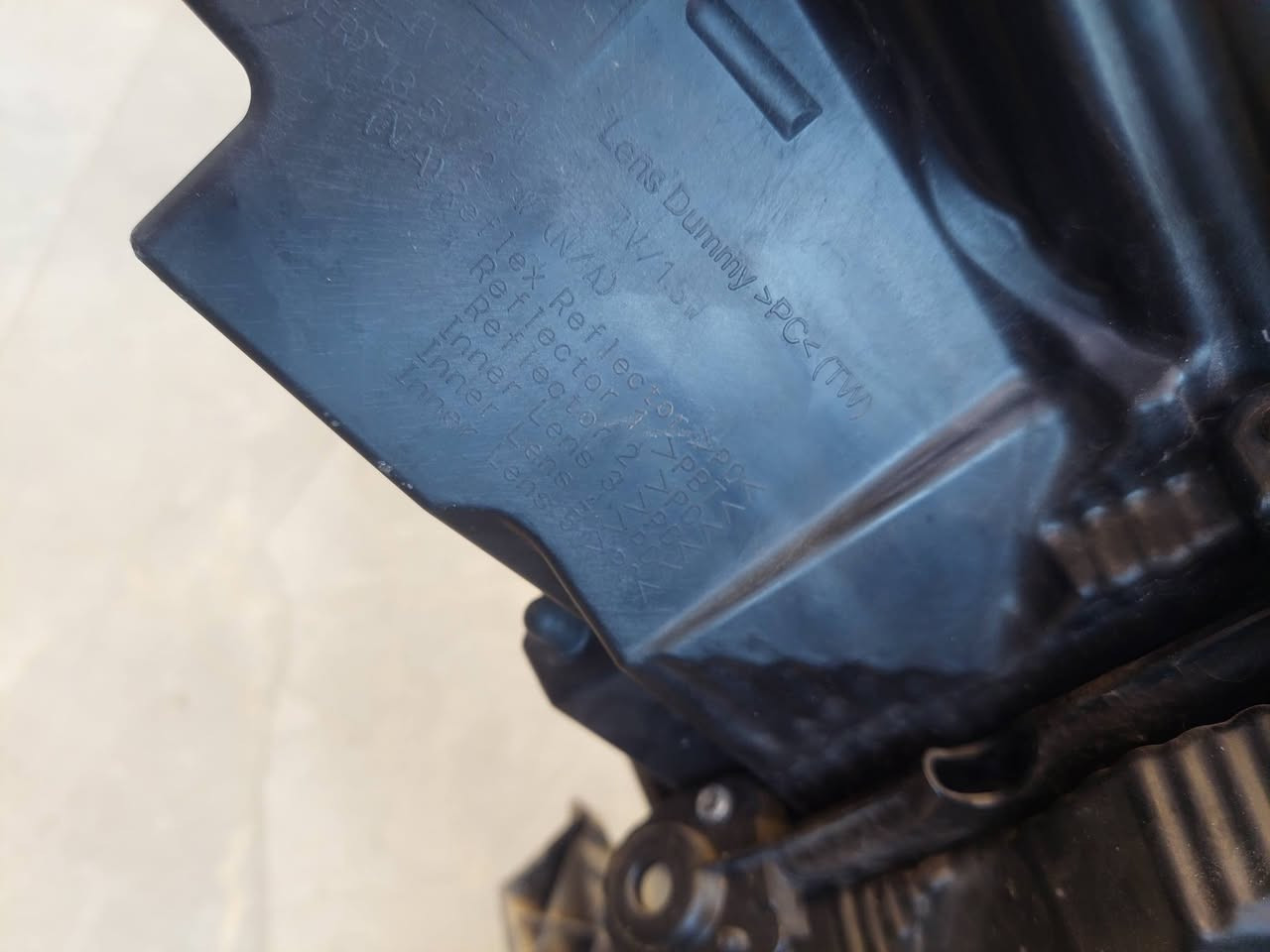 السلام عليكم ورحمة الله للبيع لايتات دعاميه تويوتا سينا موديل ٢٠٢٤ مال شركة السعر 800$ بيهامجال  ***********
