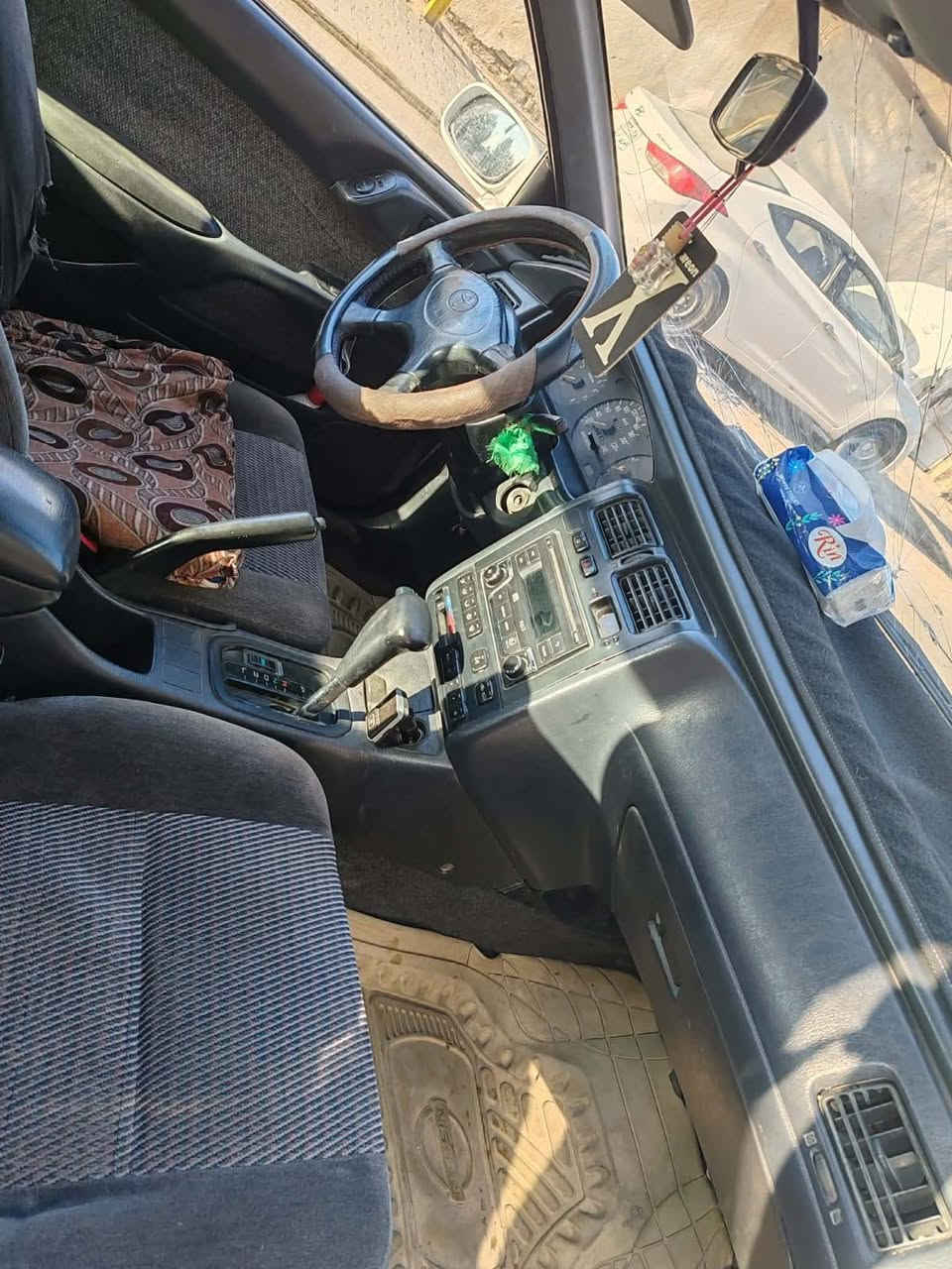 سلام عليكم كرونه موديل 1992 يسرى بلادي  سيارة جهزه سيارة بسمي رقم انكليزي ل 2030 سعره55 وبيه مجال نجف العسكري ***********
***********
