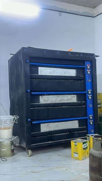 فرن طبقي ٣ خانات كل خانه ٤ مشاعل شغال اي نقص ما بي  + عجانه عراقي ام ا...