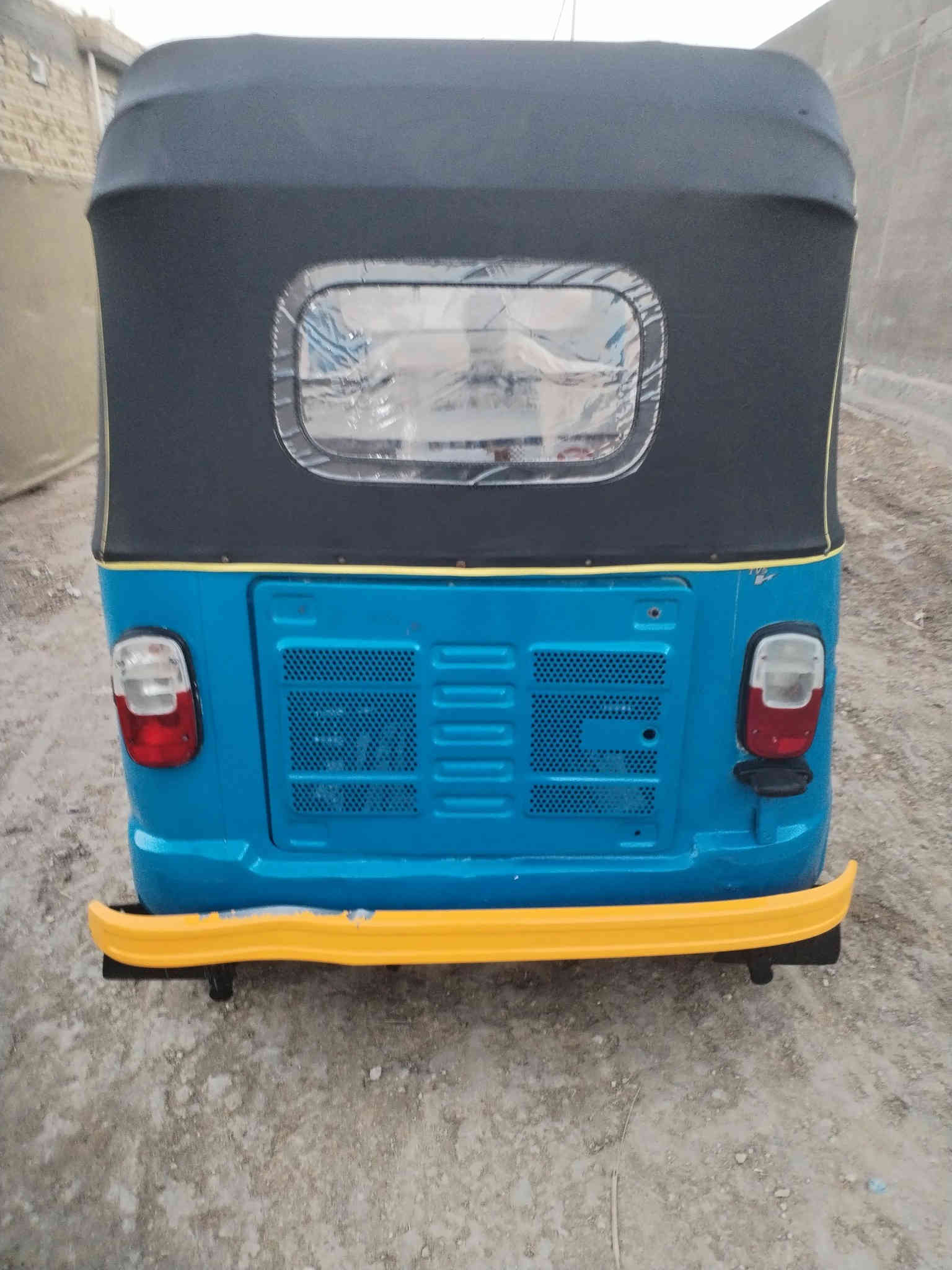 اسلام عليكم تكتك تي في اس ٢٢ ٢٠ مرقمه رقم بابل تحويل ثاني يوم بيه ضربه بل صفحه ٦٢٥٠ وبيه مجال قليل حك الجية نتصال على رقم *********** مكانه الحمزه الغربي
