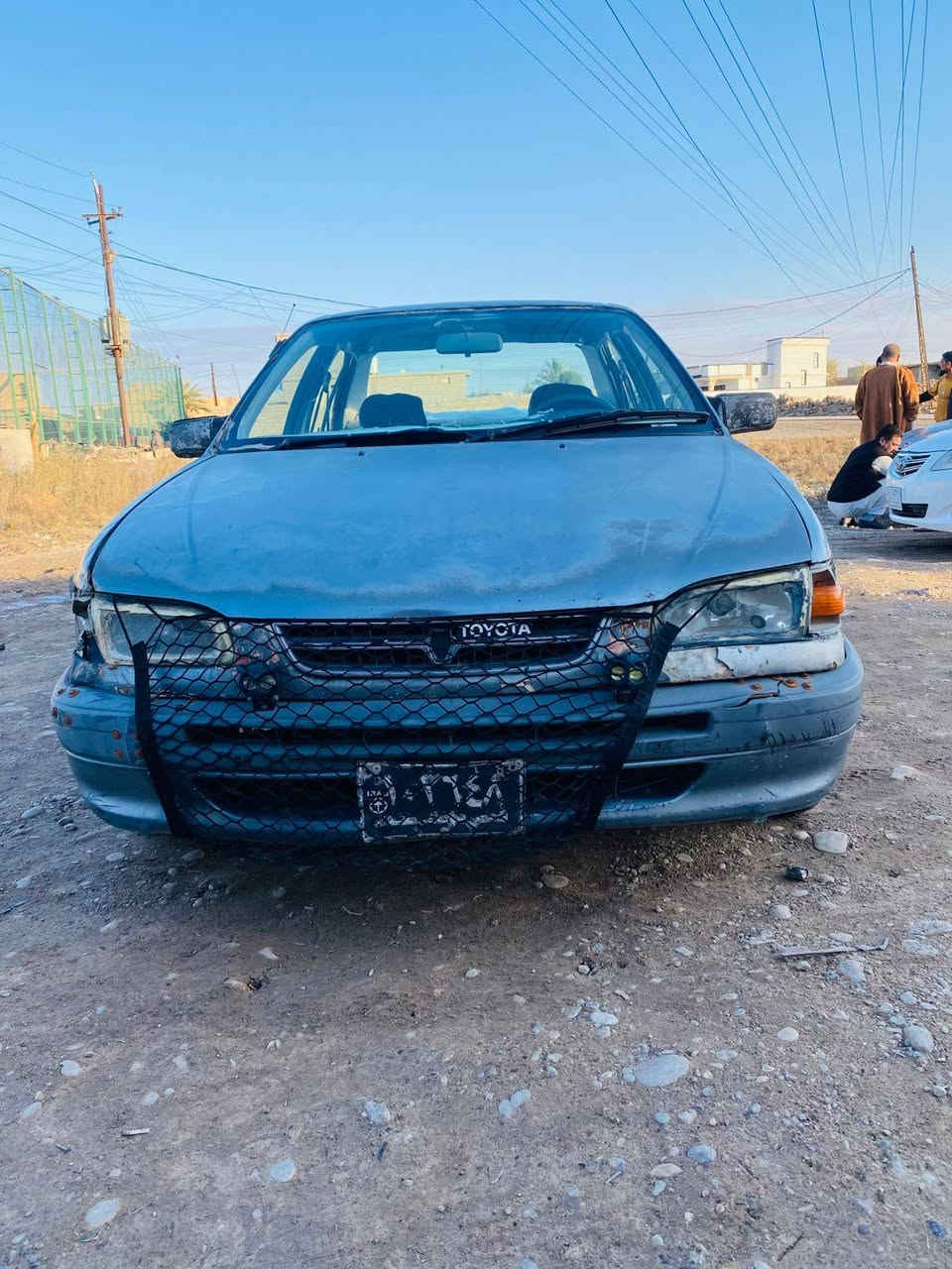 السلام عليكم سياره كورله للبيع موديل 96 مسجله رقم بغداد صدر جديد تواير جدد دوشمه جديده باتري جديد ربل جديد دريم شفت جديد كير محرك شرط كهربائيت شغله سياره مصروف عليه مال جناي السعر 17 وبيه مجال شراي انتصل و تبشر ***********
