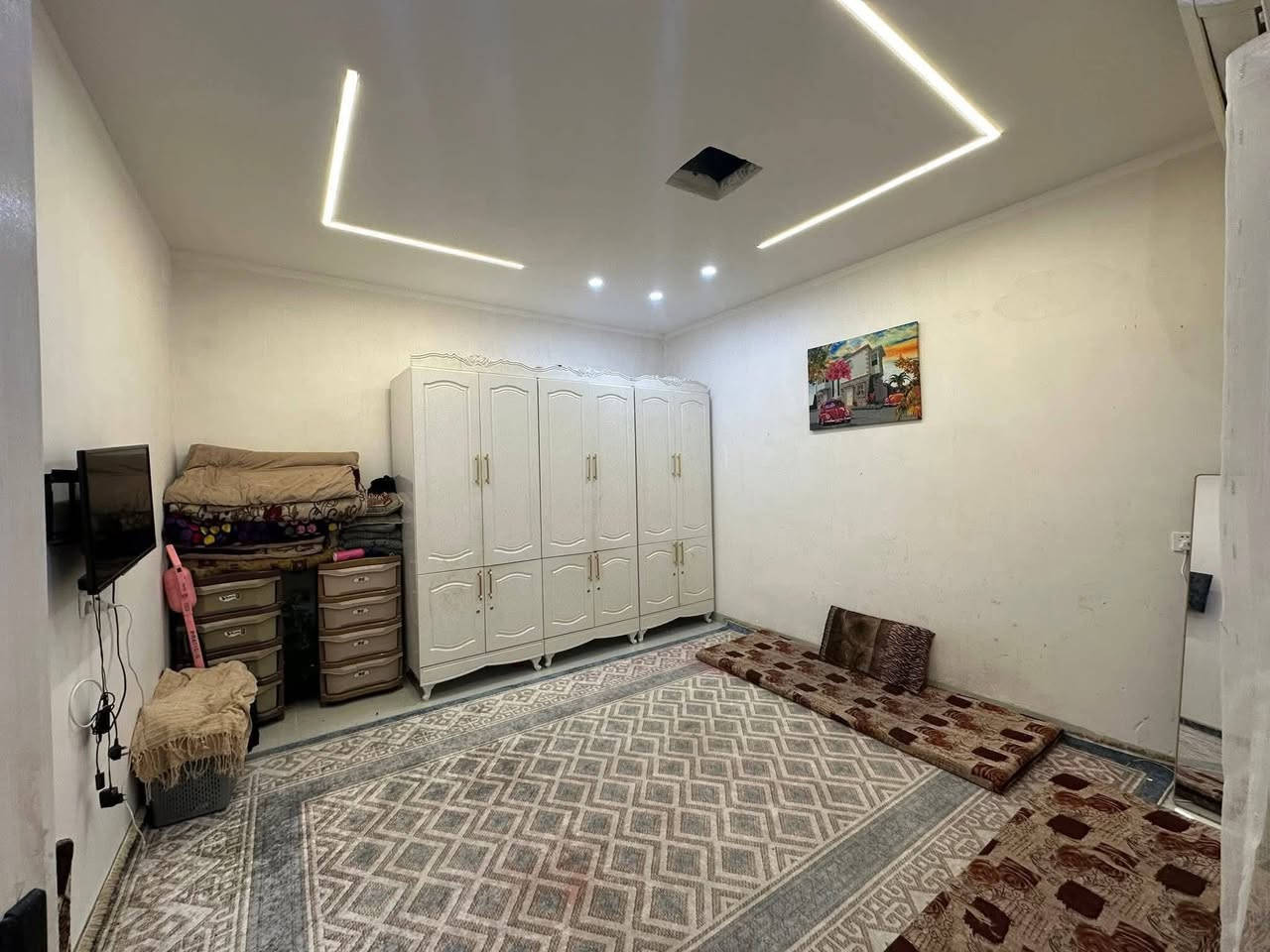 دار للبيع 100 متر ركن بشكل اقساط او نقد بناء حديث مقابيل حديقة طابو ملك صرف
في منطقة 55 قريب من سايدين
مقدمه 40  سعر الكلي 90 مليون 
للاستفسار 
***********
