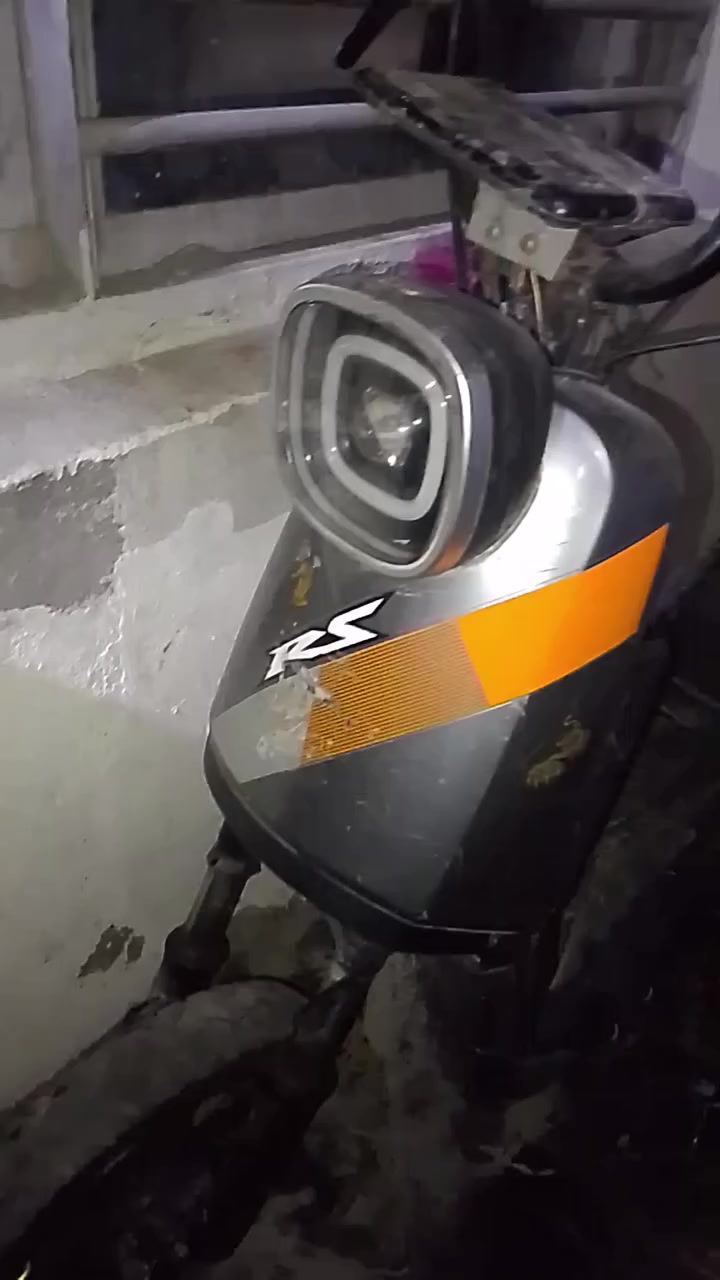 السلام عليكم دراجه شحن حجم 14 دراجه كل شي ما بيها جديده للبيع رايتها 250 بها مجال للطيبين الواند بغداد  بياع المعالف جامع علي السجاد مستعجل على بيعتها


**إذا كنت صاحب هذا الإعلان وتريد حذفه لأي سبب، رجاءا أرسل رسالة إلى الدعم الفني**