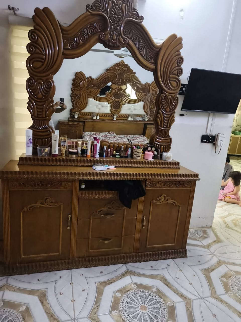 السلام عليكم خشاب جديد خشب عراقي اصلي ثكيل كامل مانقصو اي شي نضيف حيل اللبيع السعر 650.او بي مجال قليل مكاني الايمن حي الشهداء ***********

