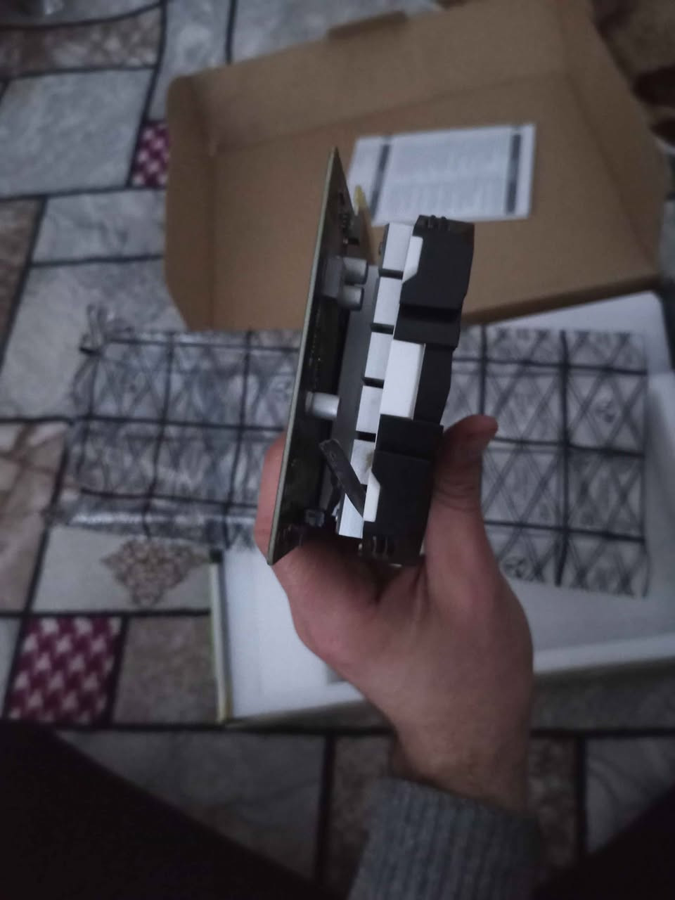 للبيع كرت شاشة GEFORCE GTX 1050 Ti 4GB OC Ti – نيفيديا MSI

نسخة OC محسّنة للسرعة والأداء
أداء ممتاز للألعاب 1080p على إعدادات متوسطة–عالية

الحالة: نظيف وبدون مشاكل
السعر: 65,000 دينار
ملاحظة: لا يوجد توصيل
المكان: كربلاء، حي العامل، قرب مول الباقر كربلاء, العراق


**إذا كنت صاحب هذا الإعلان وتريد حذفه لأي سبب، رجاءا أرسل رسالة إلى الدعم الفني**