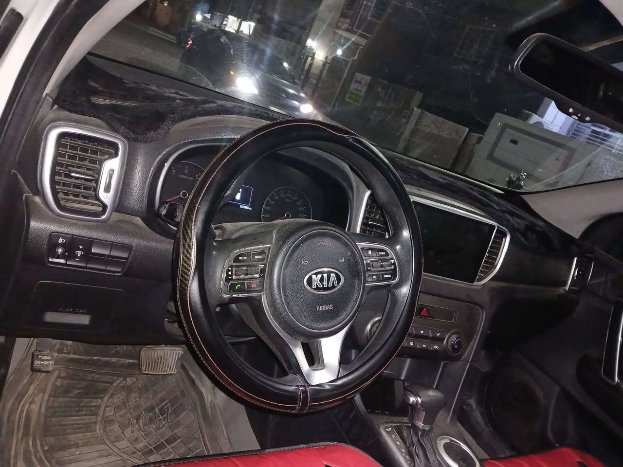 سبورتج ١٧ خليجي باني روما 
ماشيه ١٦٠ قابله لزياده مضمونه من الضربه وجاهزه من كل شي 
السعر ١٨٠
***********
