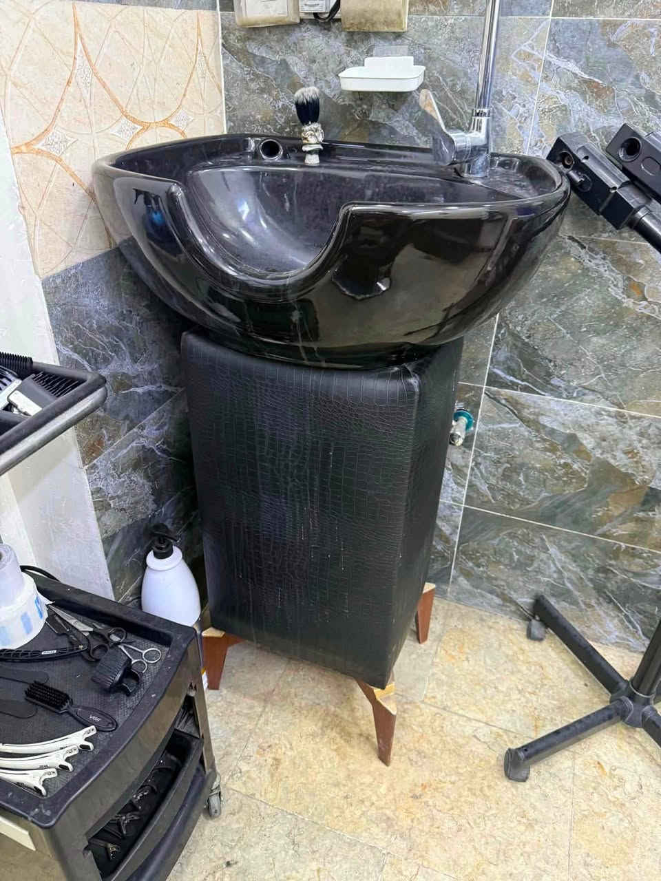 السلام عليكم مكلف بل نشر غراض شلع ابيعهن ب700بيهن مجال 
للاستفسار الاتصال علا الرقم ‭***********‬
