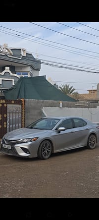 كامري 18كلين سنويه جديده السعر ١٧٥ للتواصل 07702083198 07807365582