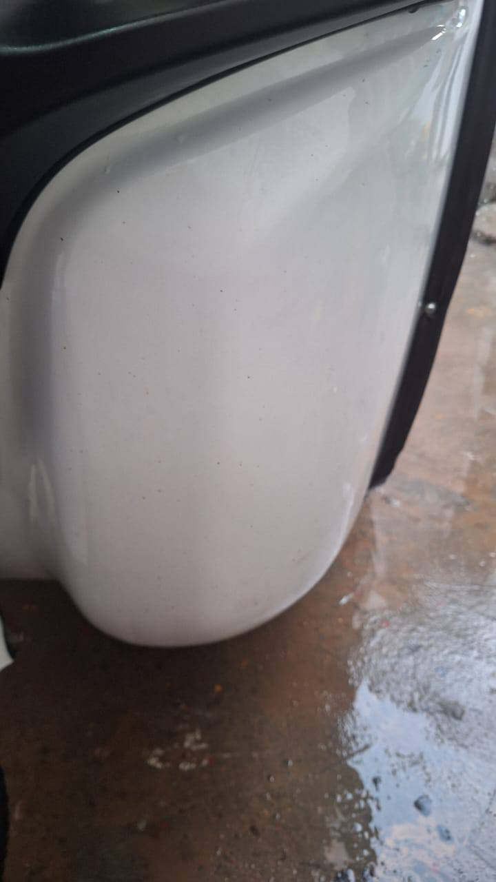 تكتك لبيع ٢٢ اوراق مكان كوت مكينه مكفوله عام من فتح برغي وكشره مكفول عام بيه يم تكمه بس وباغي مكفول وشوفت عينك باغي 
اوراقه نقص بيه ورقه 
مكان كوت سعره 
٥ مليون 
***********
مكلف بل نشر
