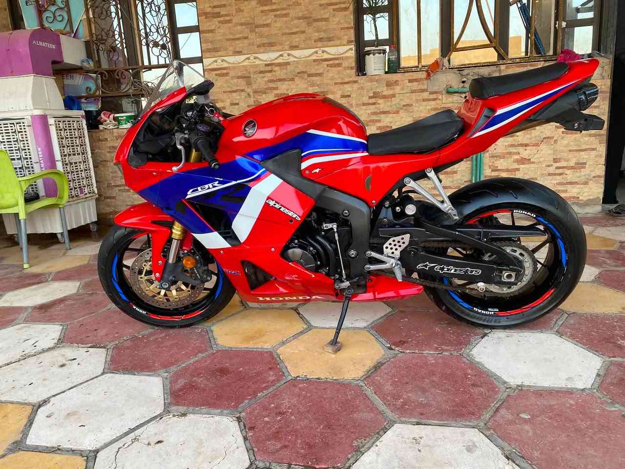 سلام عليكم للبيع RR 600 موديل 18 دراجه كفاله مكينه كير ماشيه 24 الف مكاني بابل سده الهنديه ***********
