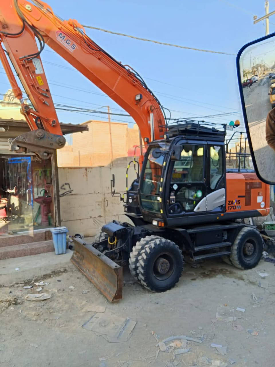 حفاره هيتاشي بي فايف مكفوله كفاله عامه موديل 2015 رقم اربيل بسمي مكاني ديوانيه 
الاستفسار ***********
