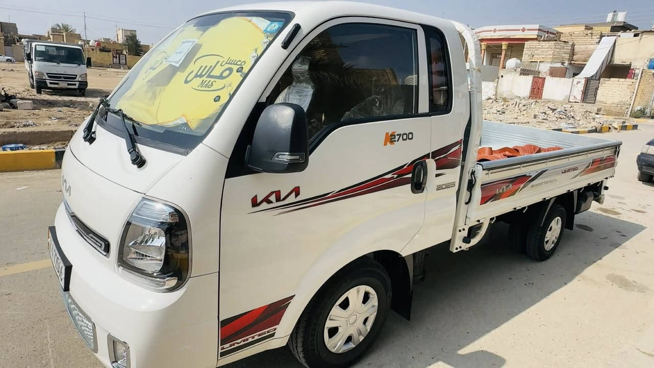 السلام عليكم كيا 2700 
موديل 25 سياره فول سستم زيرووو 
كفاله عامه رقم بابل باسمي تحويل ثاني يوم 
السعر 172 وبيه مجال قليل 
لاستفسار ***********
