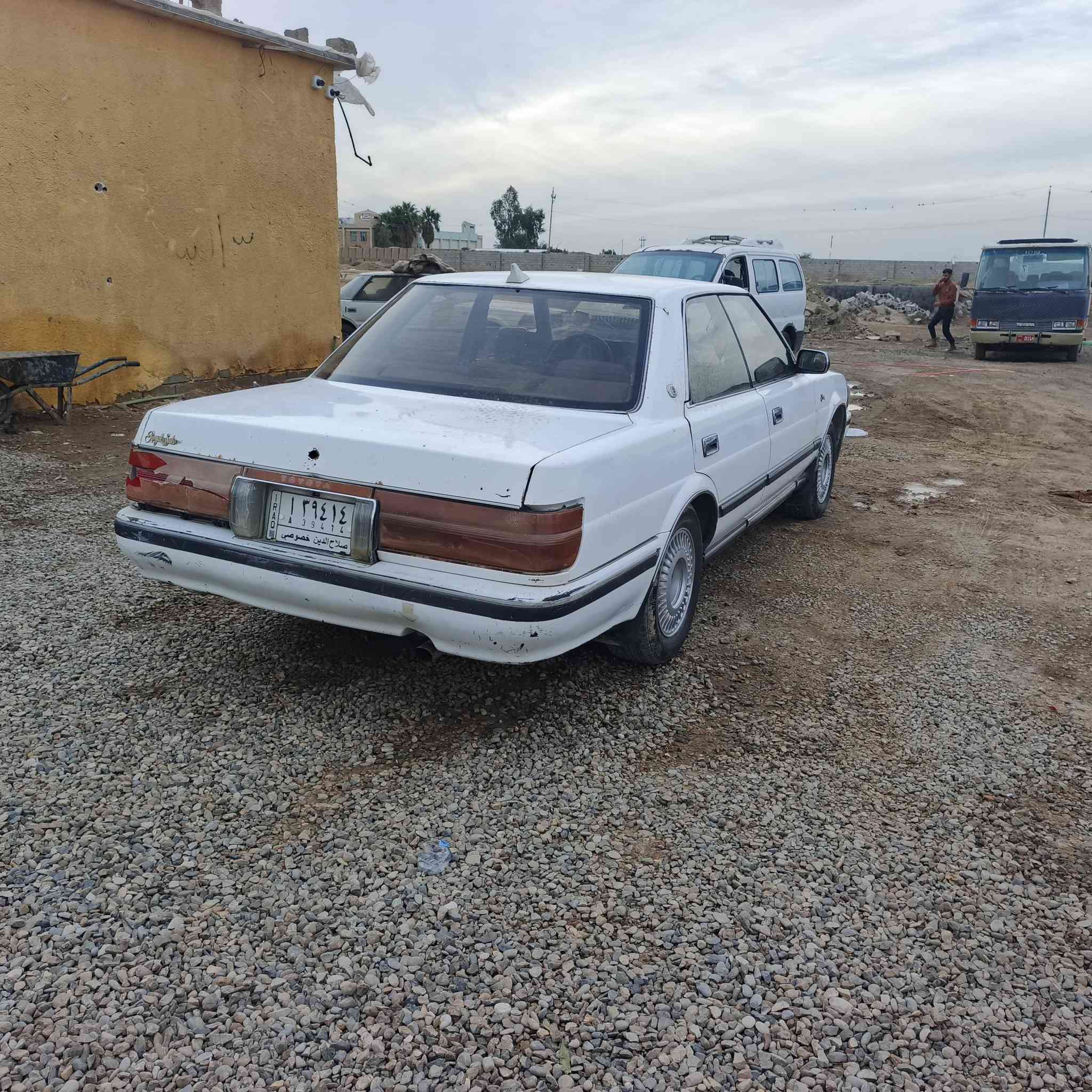 بيع أو مراوس حسب القناعه هارتوب 91 السياره بدون صبغ سنويه ما صاقطه مكينه جديده شرط حاويه شديتلهه صدر أمامي جديد تخم تاير  بيهه دبل خلفي واكف السياره خير من الله نقص لايت أمامي مكسور مكاني ديالى خان بني سعد شرط تحويل السعر 28 وبيهه مجال ***********
