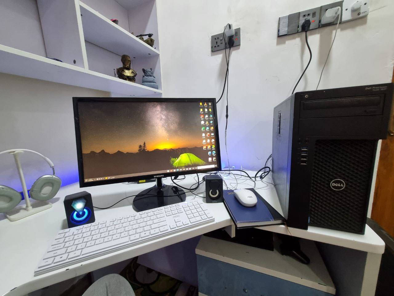 سلام عليكم 
حاسبة كاملة للبيع للدراسة وتصفح وتصير للالعاب لازم تطوره 
كيس دل كور ٥ جيل ٧ 
نظام ويندوز ١٠ برو ٦٤ بت
ذاكرة ٨كيكا 
شاشة سامسونك حجم ١٩
سماعات زوج ام الوان وياه لكن وحدة بدون الوان 
كيبورد ماوس شركة AOC الراقية
مكاني بغداد
توصيل متوفر
سعر 165,000


**إذا كنت صاحب هذا الإعلان وتريد حذفه لأي سبب، رجاءا أرسل رسالة إلى الدعم الفني**