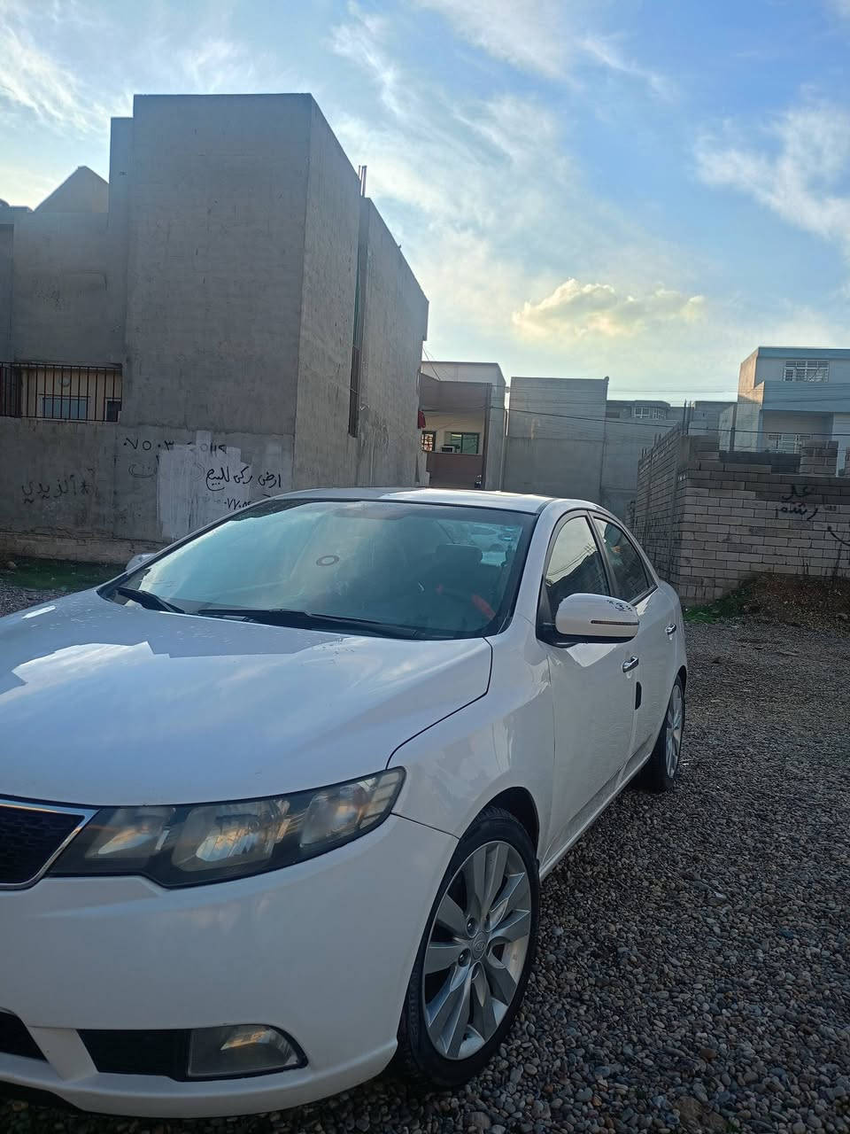 #كيه #سيراتو للبيع 2011 جاهزه من كلشي كير تمواتيك وعادي وشفتات تحكم ستيرن مكينه 16 لا صرف ولا نفخ رقم اربيل  قطعتين صبغه صغار السعر 110 وبيها مجال العنوان موصل حي سومر ***********
