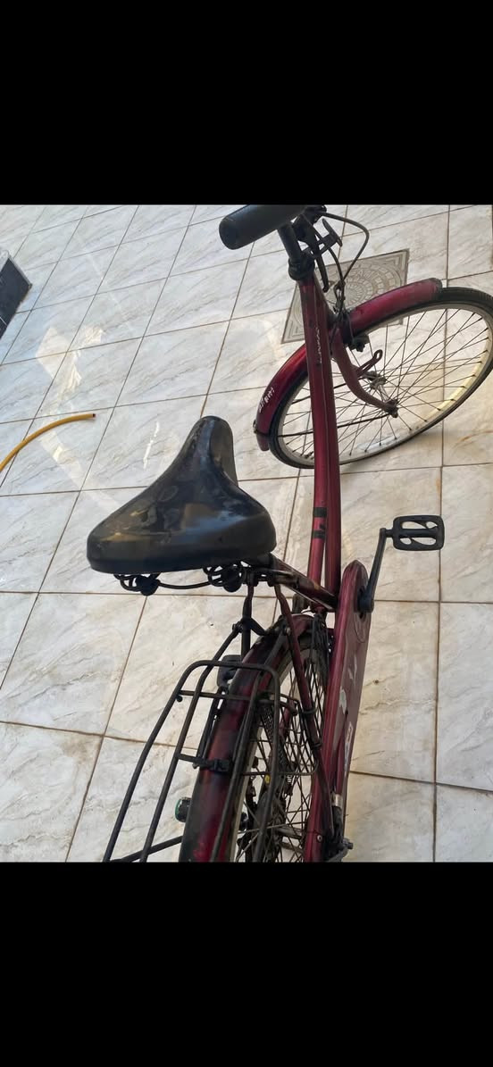 ️ للبيع بايسكل سانتوس بلادي 🚴‍♂️
✅ النوع: سانتوس بلادي
📏 الحجم: 24
🎨 اللون: دم الغزال
📍 المكان: الديوانية / المركز

💰 السعر مناسب للجادين.

البايسكل بحالة جيدة، بس يحتاج تنفيخ تايراته، وبعده جاهز للاستعمال.

📩 للاستفسار أو المعاينة مراسلة خاص فقط.

رفع المنشور بلايك أو تعليق يفيدني حتى يوصل لأكبر عدد، ومشكورين جميعًا �


**إذا كنت صاحب هذا الإعلان وتريد حذفه لأي سبب، رجاءا أرسل رسالة إلى الدعم الفني**