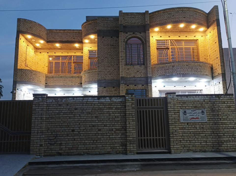 🔴 بيت للبيع 
منطقه حجي حسن مجاور كلية الامام الصادق 
 ؏ جهة الشط 
المساحه 300م
للاستفسار اكثر الاتصال  ؏ الرقم 
‭0776 508 4150‬
