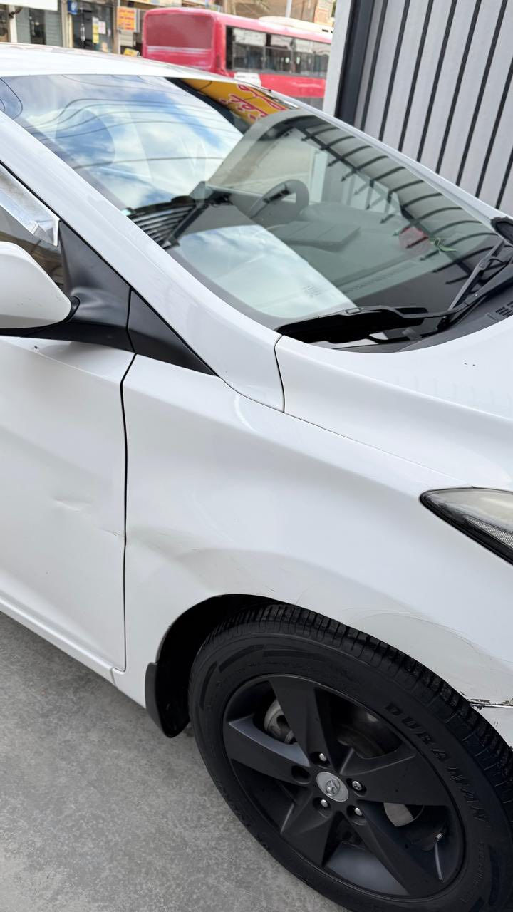 النترا ٢٠١٢ خليجي 
محرك ١٦٠٠ دوش
ضرر السياره بنيد مبدل و جاملغ صبغ و تصليح بدايه الشاصي 
الشراي يتصل على رقم صاحب السياره ***********
مكان السياره الفلوجه
