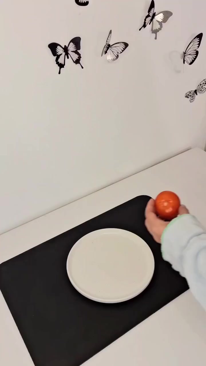 🔪✨ رجّع حدّة سكاكينك بثواني مع Swift Sharp اللاسلكي – شحذ احترافي سريع للسكاكين، المقصات والمفكات بدون تعب وبدون خبرة!

صغير، محمول، وآمن للاستخدام المنزلي… أداء قوي بمحرك عالي السرعة يخلي مطبخك دايمًا جاهز 🔥

 #مستحد  #سكاكين  #مطبخ  #مطبخي


**إذا كنت صاحب هذا الإعلان وتريد حذفه لأي سبب، رجاءا أرسل رسالة إلى الدعم الفني**