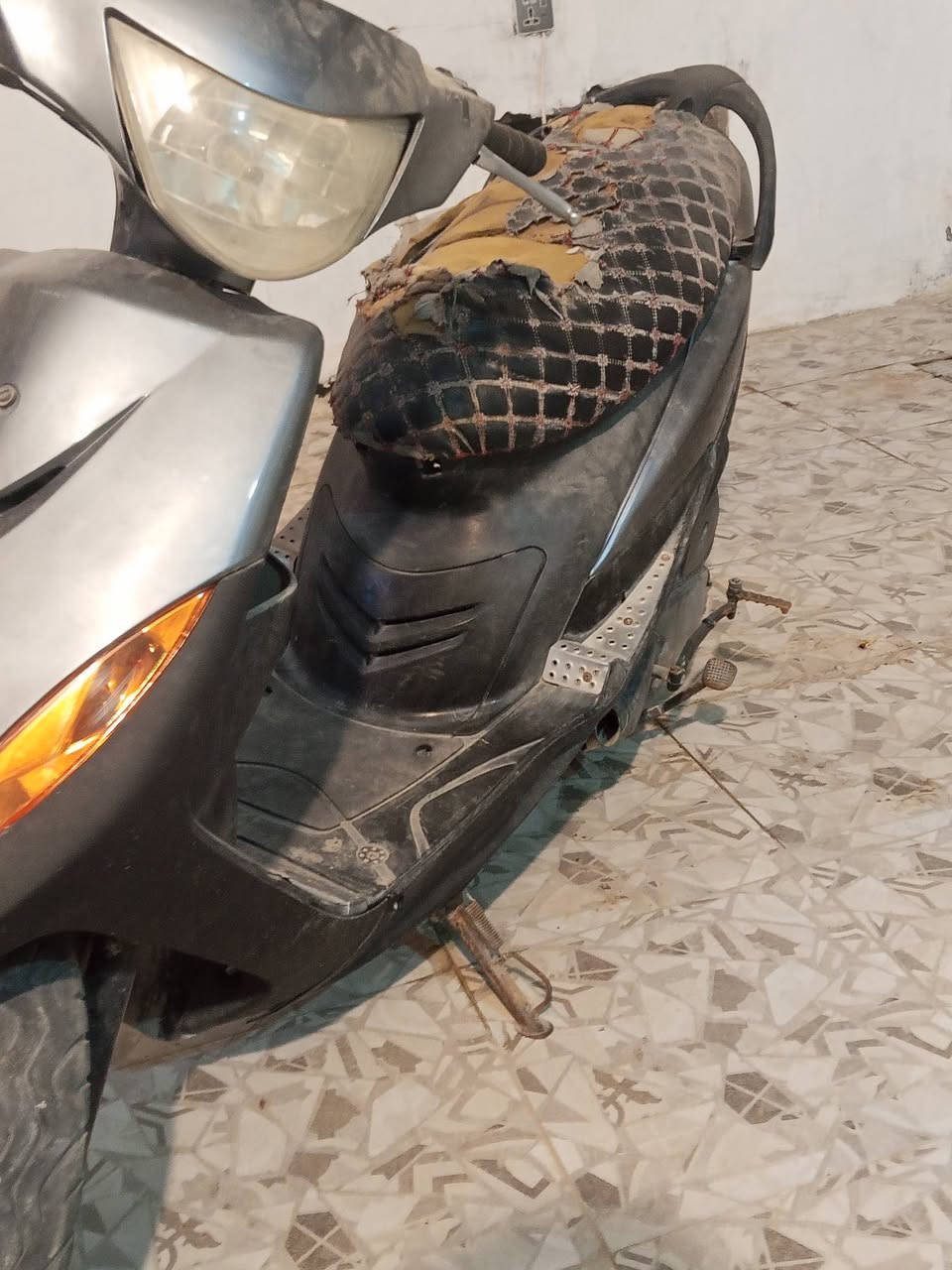 سلام عليكم ماكس عدلة بوشة 55 شغالة بس متروكه صار فترة وبيه خيط بخار الي تفيده يجي خاص


**إذا كنت صاحب هذا الإعلان وتريد حذفه لأي سبب، رجاءا أرسل رسالة إلى الدعم الفني**