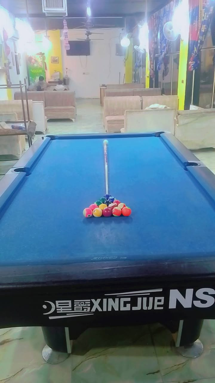 للبيع ميز بليارد كربلاء الحر شارع العريض ميز حلو بس تبديل قماش سعر 800 وبي مجال قليل ***********
