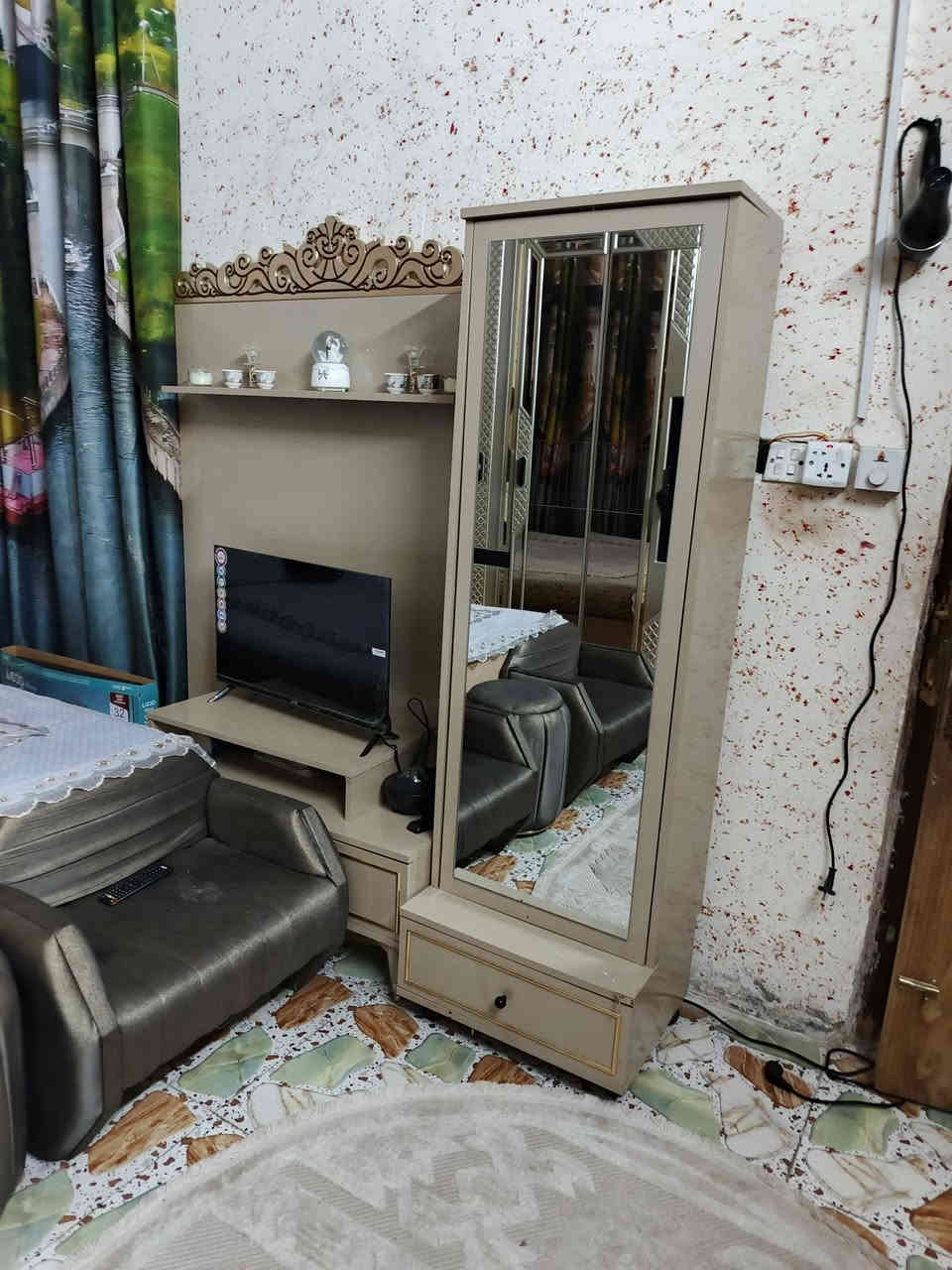 غرفه تركيه 6 قطع بيع
ب3 وبيهه مجال 
شراي اتصل موشراي لاتتصل
كربلاء الف دار 
***********
