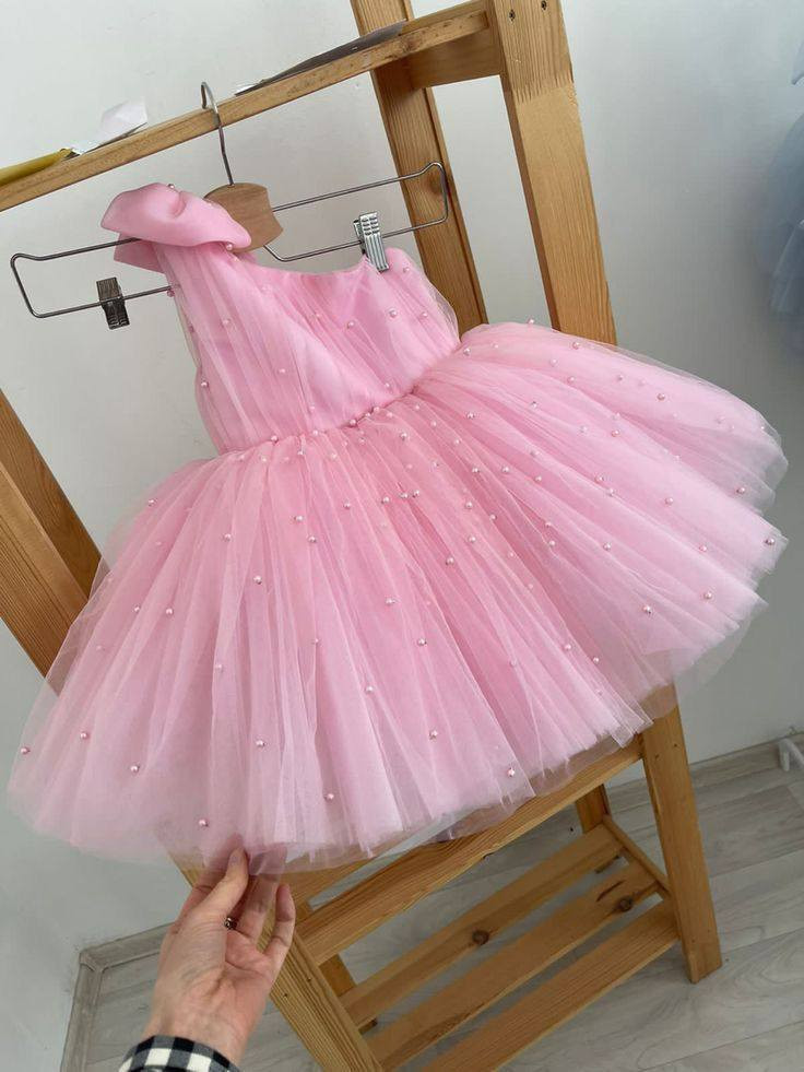 أجمل موديلات العيد وحفلات والتخرج للبنوتات سعار مناسبة جدا فقط ١٥ ألف يوجد توصيل


**إذا كنت صاحب هذا الإعلان وتريد حذفه لأي سبب، رجاءا أرسل رسالة إلى الدعم الفني**