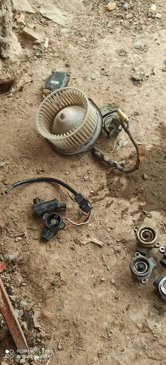 السلام عليكم
غراض محور كلهن جدد وبعد عندي غيرهن نواعم كلش هواي وبسعر مناسب للاستفسار 
***********
