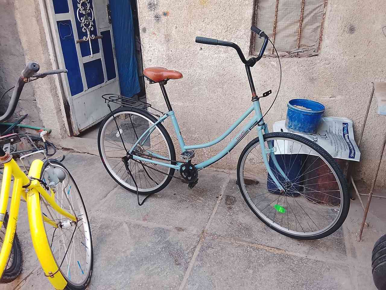 السلام عليكم بايسكلات جاهزه ماناقصها شي مكاني بغداد الزعفرانية شارع المعهد وهذا رقمي ***********
