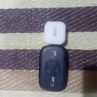 زين فاي جديد ونضيف و راس شحن ايفون اصلي شرط اصلي اثنينهم ب 20مستعجل ع ...