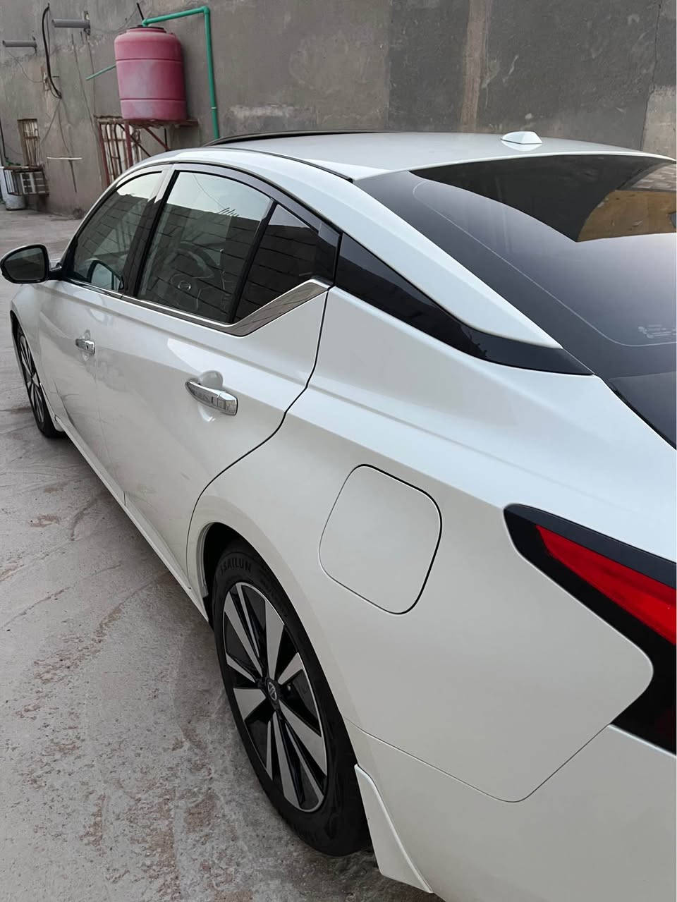 نيسان التيما 2020
فئة SV Plus
حادثها جاملق وبنيد مبدلات وبيها قبق صندق مبدل بدون ضربة يعني ٣ قطع تبديل 
محرك وگير كفالة  تدفئة وتبريد شغالات
مواصفاتها :
فتحة سقف
اوتو هولد
تشغيل عن بعد
رادار محيطي 
قيادة ذاتية
تحديد مسار
توقف ذاتي 
تدفئة مقاعد
تدفئة ستيرن
مقاعد قماش 
مقعد السائق كهربائي
السعر (153) وبيها مجال
السيارة نظيفة وجديدة احلى من الصور تعال شوف وتدلل 
*********** البصرة, العراق
