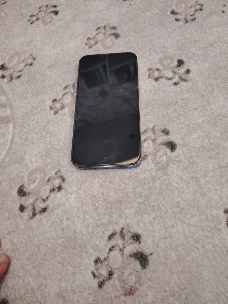 السلام عليكم أيفون 13برو ماكس بحري ذاكرة 256 بطارية 96 ما مفتوح كارتونه موجود جهاز ما مفتوح وكلش نظيف السعر 750 وبي مجال اي استفسار ***********
او واتساب ***********
