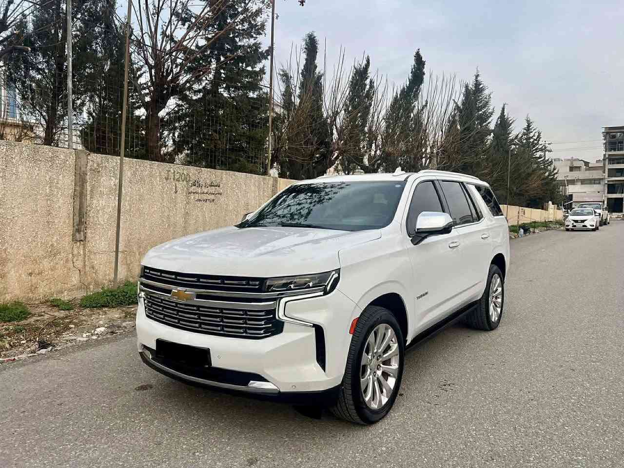 شوفرليت تاهو موديل 2023
لون ابيض 
مواصفات PRIMER 
السيارة داخلة كلين بس بيدنة بلعراق صار بيها جاملخ امامي صبخ و جاملخ البلادي باقي بيها مكان PDR 
السيارة بدون نقص لوحة سنوية جديد السيارة بدون نقص تايرات جديد 
ماشي 58 km حقيقي 
مكان السيارة سليمانية السيارة مال بيت 
الشراي يتصل ***********
