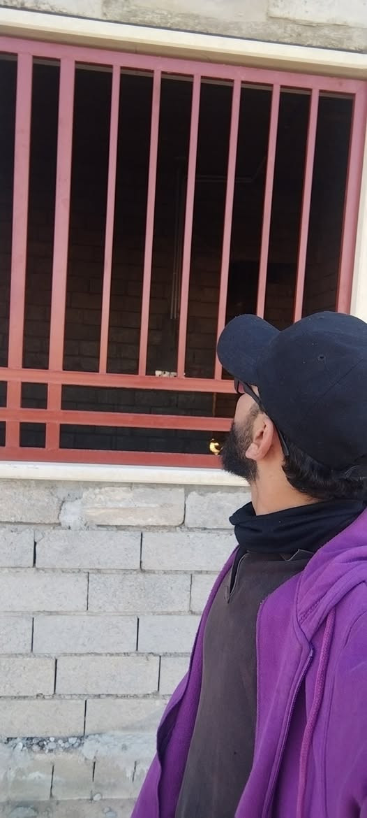 حدادة السلطان
ناحية الشورة 
(حمايات وأبواب حسب الطلب)
ملاحظة/ :الأبواب بديل خشب ولكن صاحب البيت  أراد أن نغلق الأبواب بشكل مؤقت حفاضا على الخشب ان يتضرر
*********** واتساب
*********** اتصال
حسين
