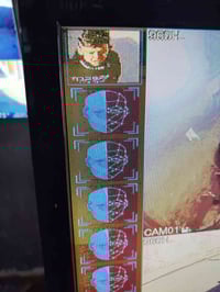 بلازما للبيع سعر ٤٠ الف وبيهه مجال بصيط بيهه دقتهه مشوشه فجاه صارت هيج...