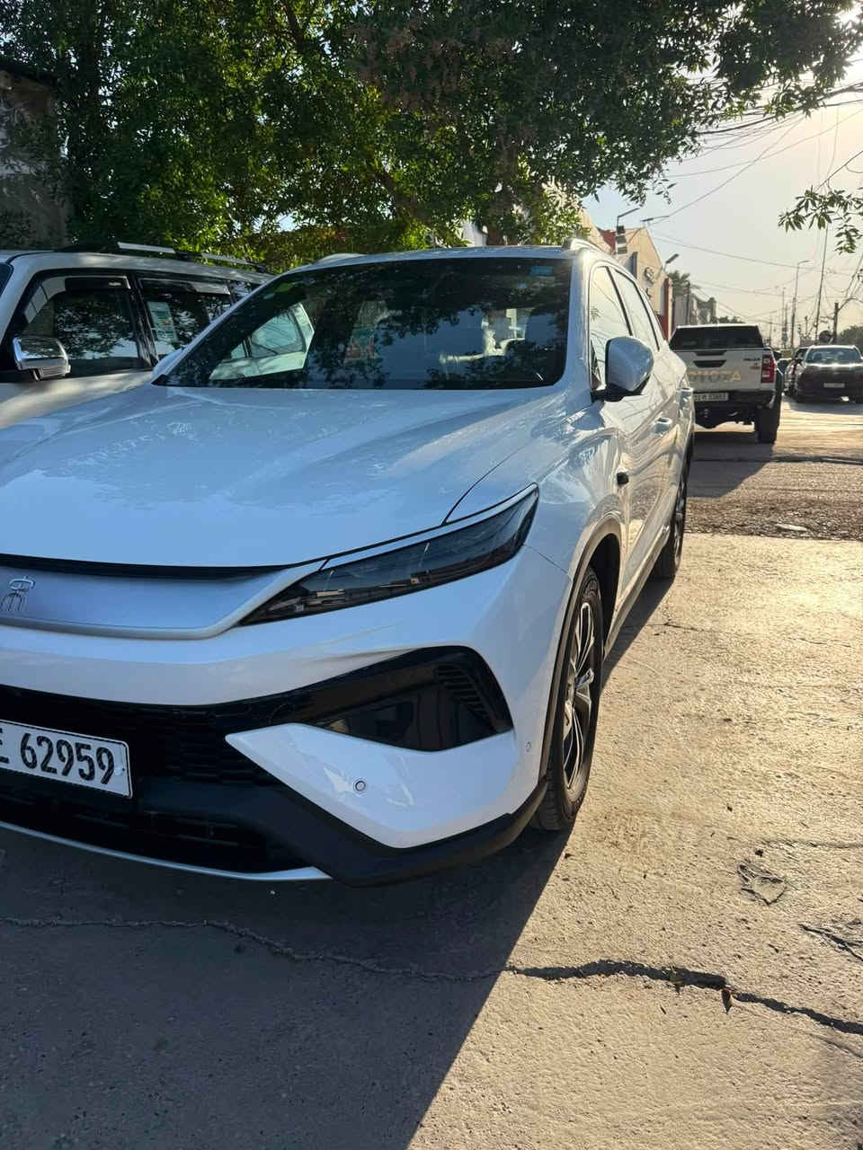 عروض خاصة وحصرية على سيارة BYD SONG PRO 2025
🔥🔥 بسعر 23,500,00 مليون فقط  اللون ابيض 🔥🔥

        ❗️❗️❗️ماشية المجموع الكلي 7الف ❗️❗️❗️

     بيه ملاحظة بسيطه

📍📍بغداد الكريعات شارع الوقف السني 📍

👇 اليكم ابرز المواصفات 👇

🏍️ المحرك / نظام الدفع (نسخة DM-i الهجينة)

￼🔋بطاريه بقدرة تصل الى 75 كم 

🏍️ استهلاك الوقود / الكفاءة: أن المدى الكلي (كهرباء + بنزين) يمكن أن يصل لأكثر من 1,200 كم

🫆 بصمة تشغيل + دخول ذكي + دخول كارت 🫆

🎥 13 كامرا 🎥

👮‍♂️ نظام الاوتو بارك 👮‍♂️

💺مقاعد جلد باللون الزيتوني الفاخر 💺

💺 مقعد السائق كهرباء 💺

🖥️ شاشة ترفيه متعددة الوسائط 🖥️

👁️ نقطة عمياء 

🪭 تبريد امامي + خلفي 🪭 

🔦 لايت امامي زنون + LED 🔦

🔦 بك لايت  متصل LED 🔦

📐 ابعاد السيارة 📐

الطول ≈ 4,738 مم

العرض ≈ 1,860 مم

الارتفاع ≈ 1,710 مم

☎️ للاستفسار ☎️

📞 *********** 📞 سجاد
