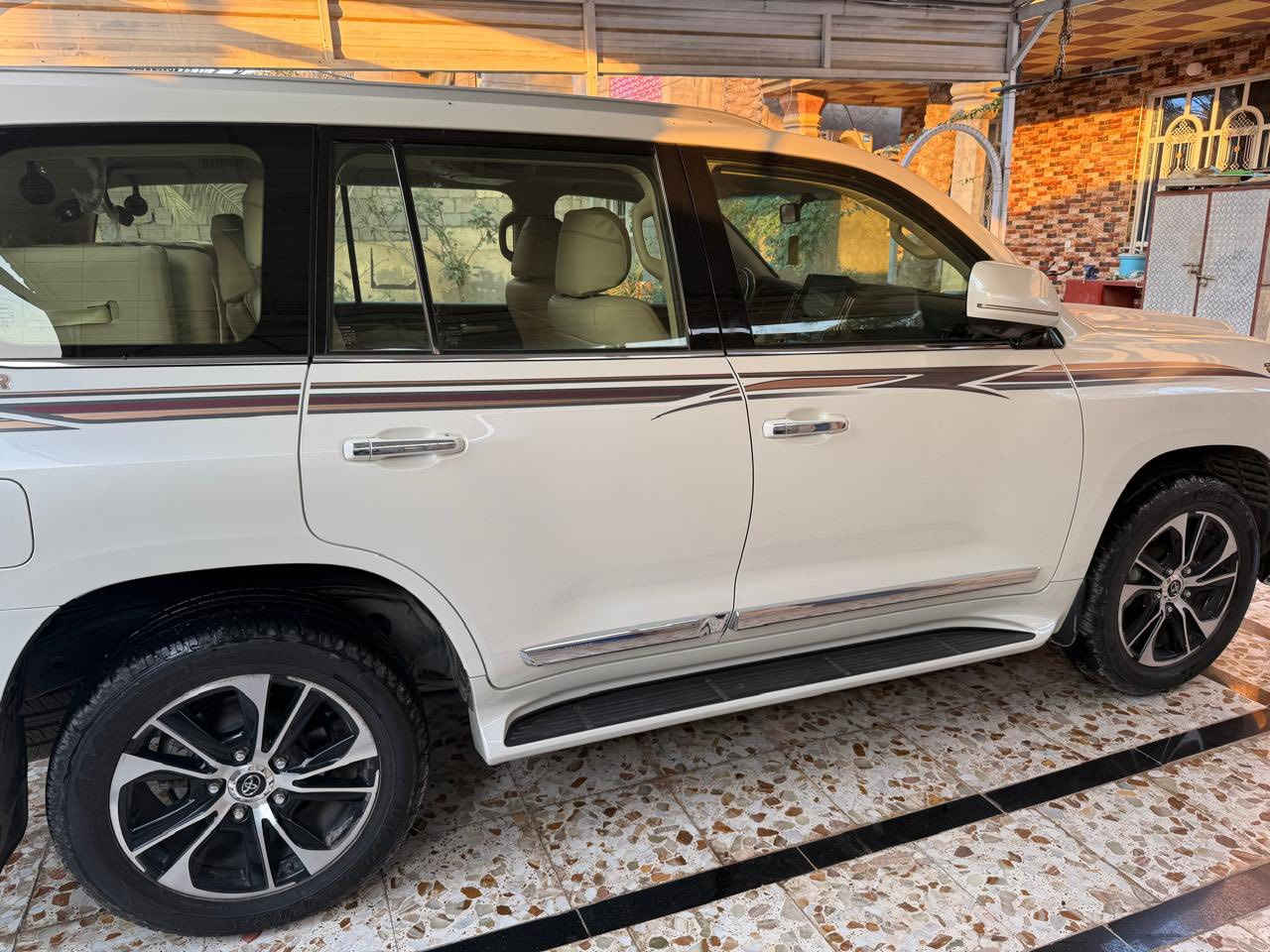 السلام عليكم اخوان للبيع لاندكروز 2021 بريم اصلي رقم بغداد بسمي سياره مكفوله كفاله عامه شرط سونار ماشيه 51حقيقي تخم تاير سياره عل ابلاد مكانه بغداد فلكة حي نصر للستفسار***********
