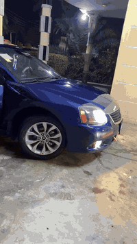 السلام عليكم

متاح كلنت  أمريكي 2009  
رقم بغداد دولي سياره حره 
فول موصفات 

تحكم ستيرن +سلايت روف+ كشانه كهرباء و تدفئة وتبريد 
 
غرفته  جديده  +سياره لون ازرق 
سياره جديده من كل النواحي 

حادث سيارة جاملغ خلفي  لا دواخل ولا شي 
سيارة مصبوغة جماليه اثر جراد

الشراي يتصل  ***********

السعر75بيه مجال

العنوان سياره بغداد الطارمية ناحيه العبايجي
